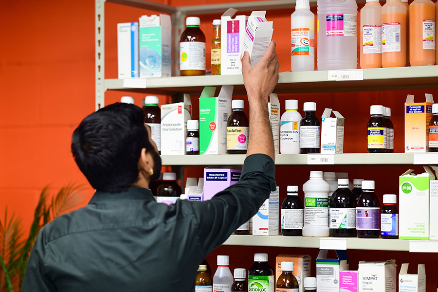 pharmacy-order-packing-inspire-pharmacy-01