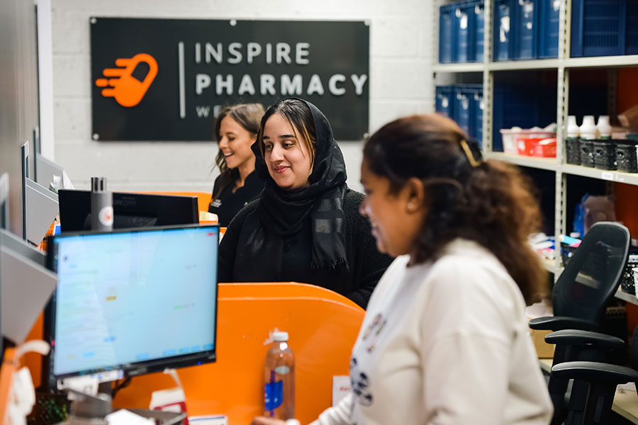 prescription-dispesning-team-inspire-pharmacy-01